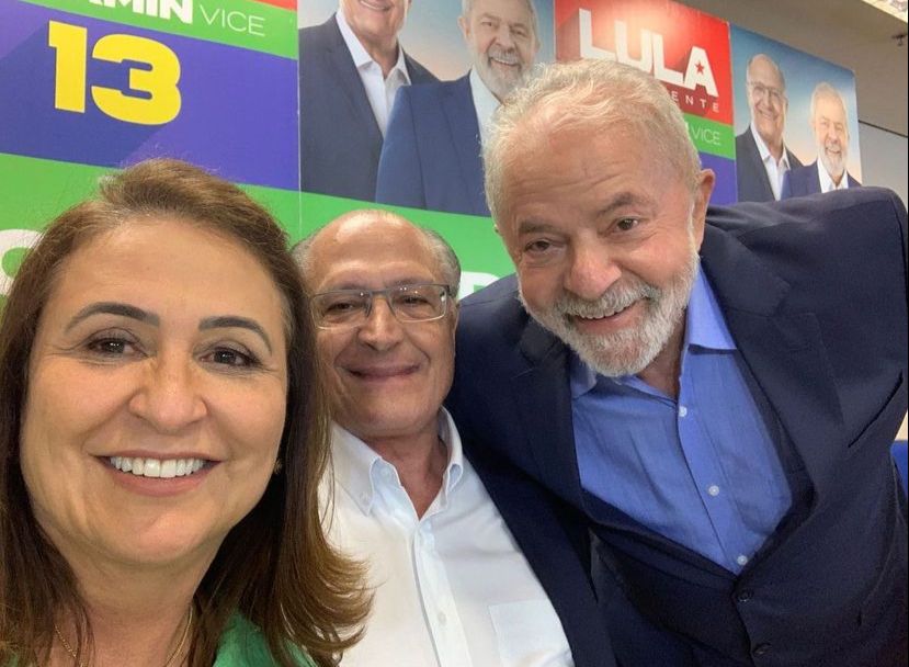 A senadora Kátia Abreu (PP-TO), Geraldo Alckmin (PSB) e Lula (PT)