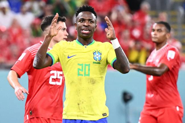 Brasil quase abriu o placar com Vinicius Júnior -