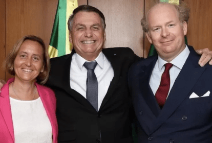 Beatrix von Storch e o marido em encontro com Bolsonaro no Palácio do Planalto em 2021 -