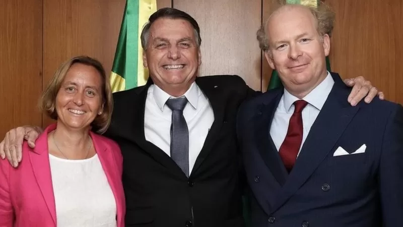 Beatrix von Storch e o marido em encontro com Bolsonaro no Palácio do Planalto em 2021 -