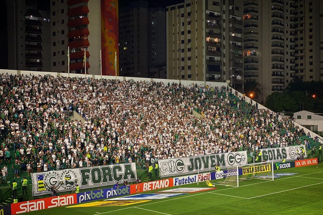 Estádio Serrinha, do Goiás, em Goiânia