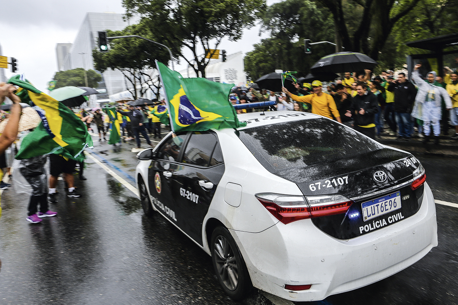 Atos Golpistas: Alexandre de Moraes manda bloquear contas de 43 empresas por supostamente financiar movimentos bolsonaristas 4 Poder público acelera investigações contra responsáveis por atos golpistas | VEJA