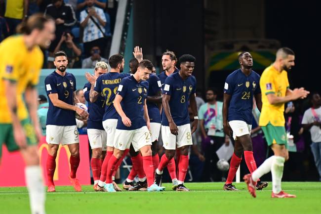 França leva susto da Austrália, mas vira e estreia com goleada na Copa -  Superesportes