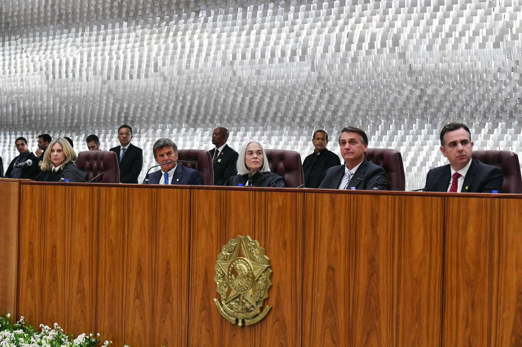 O presidente Jair Bolsonaro em solenidade no STJ