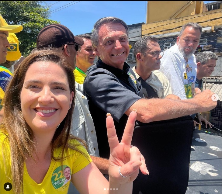 Clarissa Garotinho em apoio a Bolsonaro no Rio, ainda na época das eleições -
