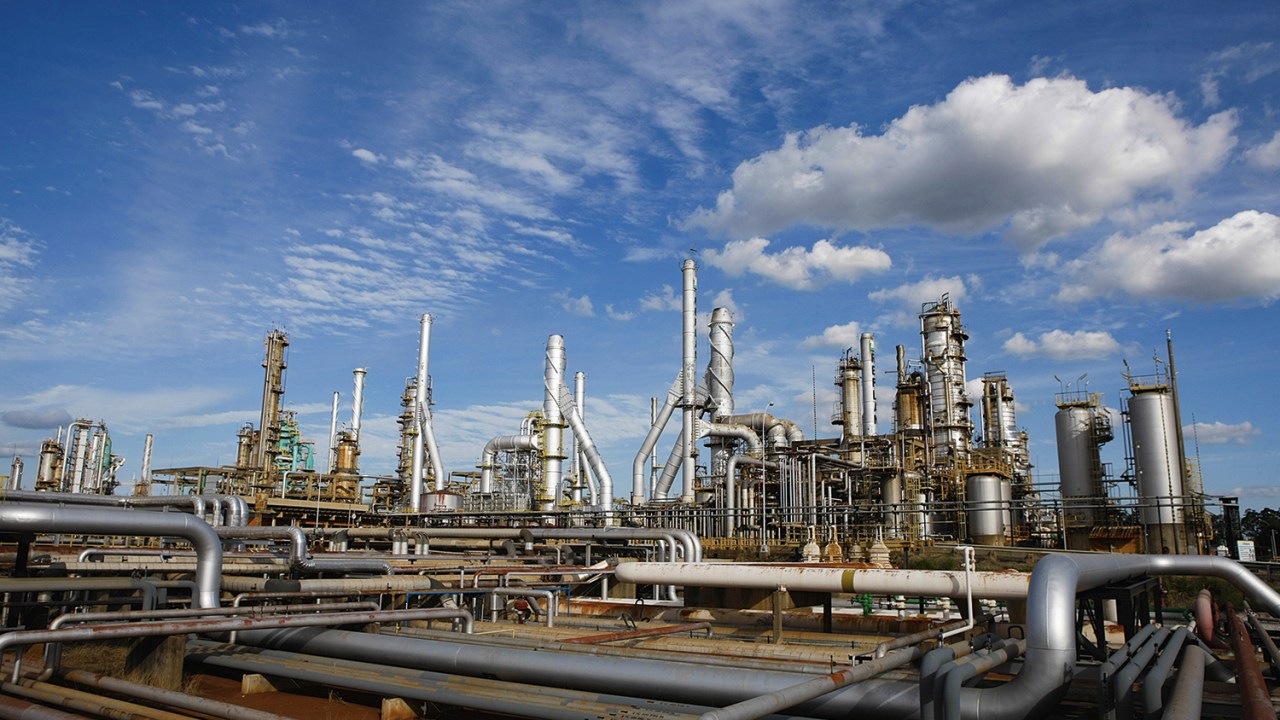 APOSTA EQUIVOCADA - Unidade da Petrobras em Paulínia (SP): petistas querem que a empresa invista mais em refinarias -