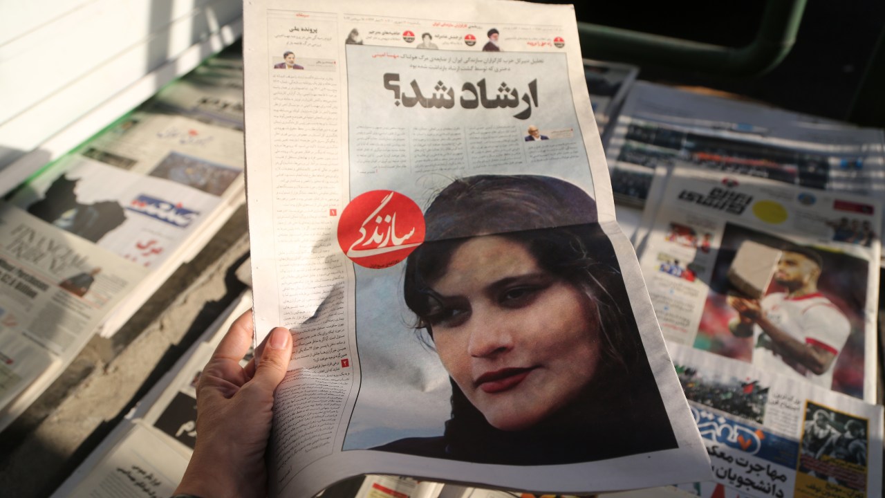 TEHRAN, IRAN - SEPTEMBER 18: A view of Iranian newspapers with headlines of the death of 22 years old Mahsa Amini who died after being arrested by morality police allegedly not complying with strict dress code in Tehran, Iran on September 18, 2022. (Photo by Fatemeh Bahrami/Anadolu Agency via Getty Images)