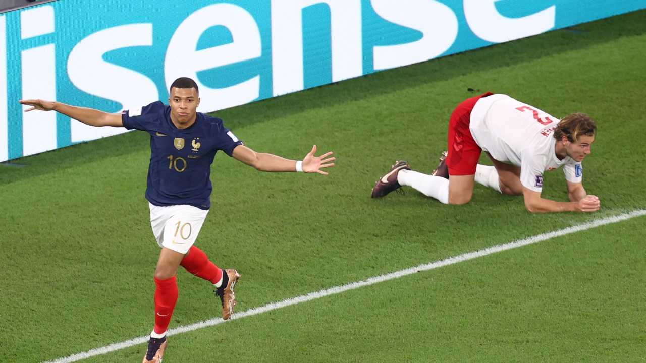 O nome do jogo: Mbappé marcou dois pela França contra a Dinamarca