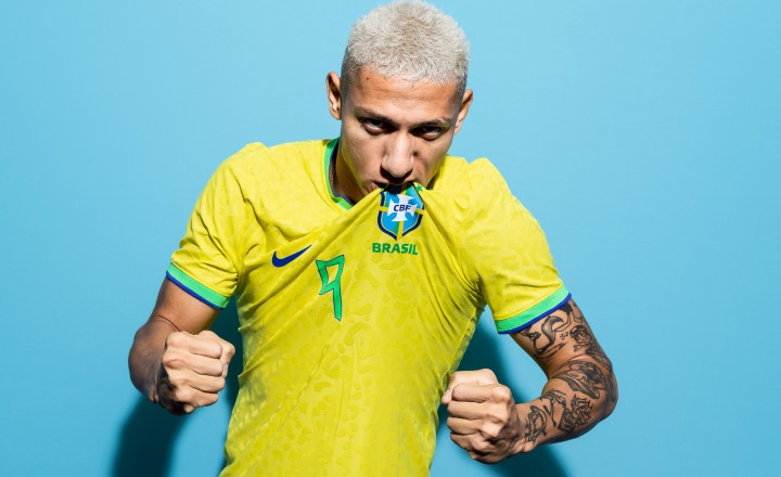 Richarlison se destaca entre os titulares da Seleção Brasileira como o 9 de  Tite
