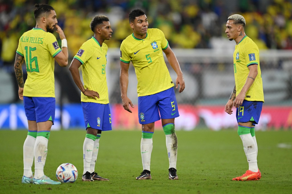 Casemiro e Rodrygo: decisivos na vitória brasileira -