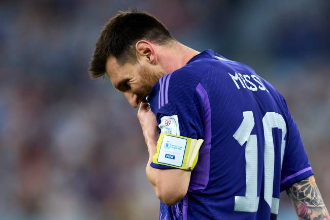 Poland v Argentina: Group C – FIFA World Cup Qatar 2022 Messi lamenta pênalti perdido -