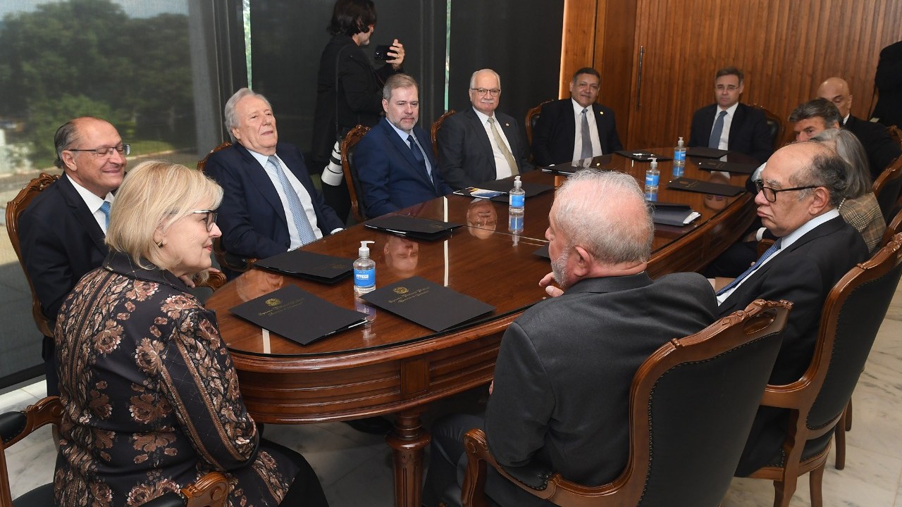 Lula se reúne com ministros do STF nesta quarta-feira na sede do tribunal em Brasília.