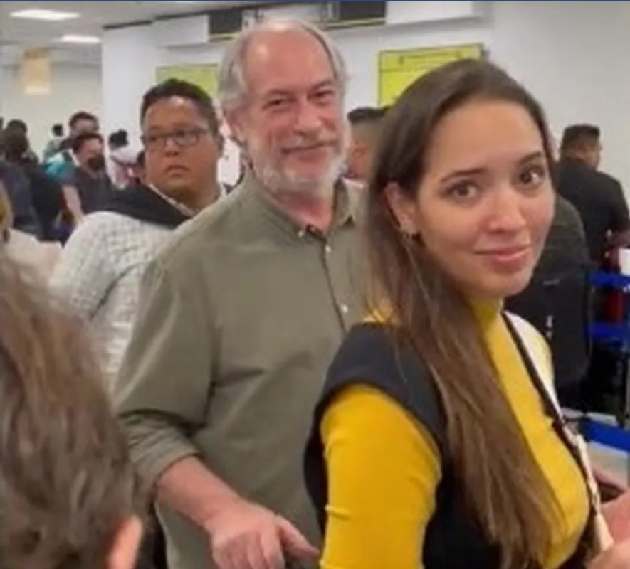 Ciro Gomes chamado de traidor no aeroporto de Miami VEJA