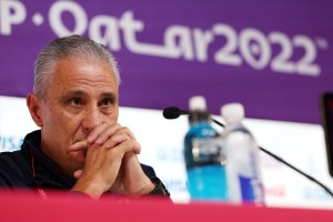 Tite concedeu entrevista em Doha: mistério e esperança