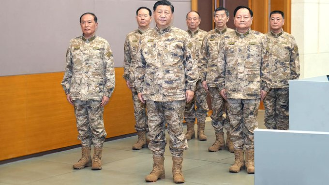 Xi Jinping disse ao exército chinês para “concentrar toda a sua energia na luta”. 09/11/2022