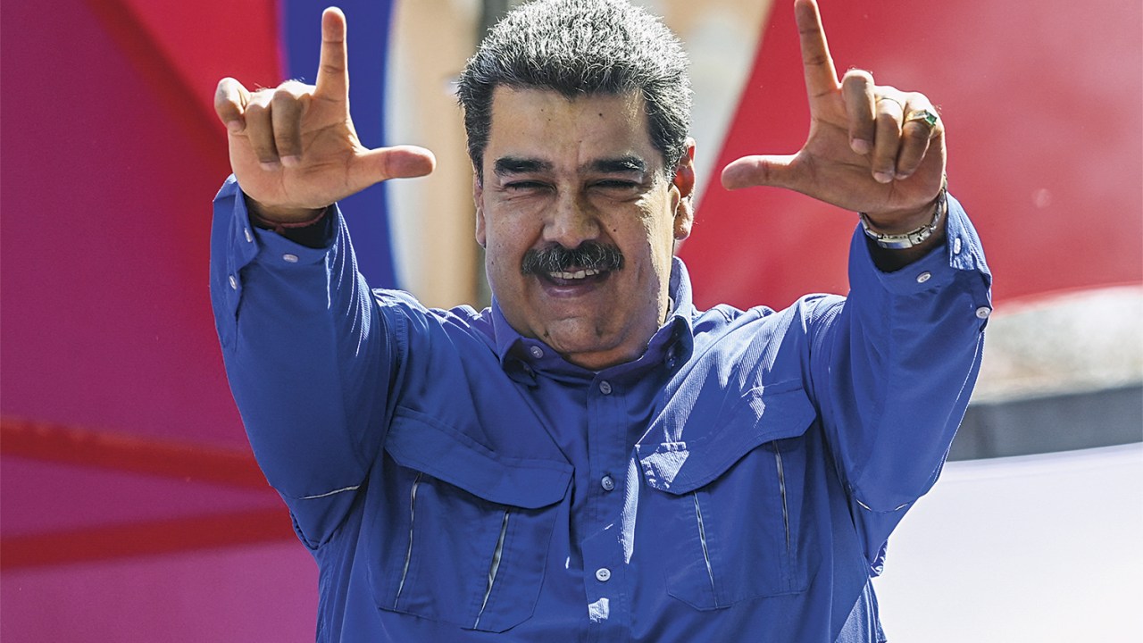 MUY AMIGO - Maduro comemora a vitória de Lula: deixando para trás a condição de pária -