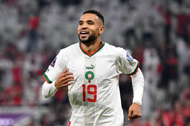 Youssef En-Nesyri comemora um dos gols da classificação de Marrocos -