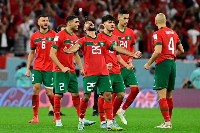 Jogadores de Marrocos fazem festa com defesas de Bono -