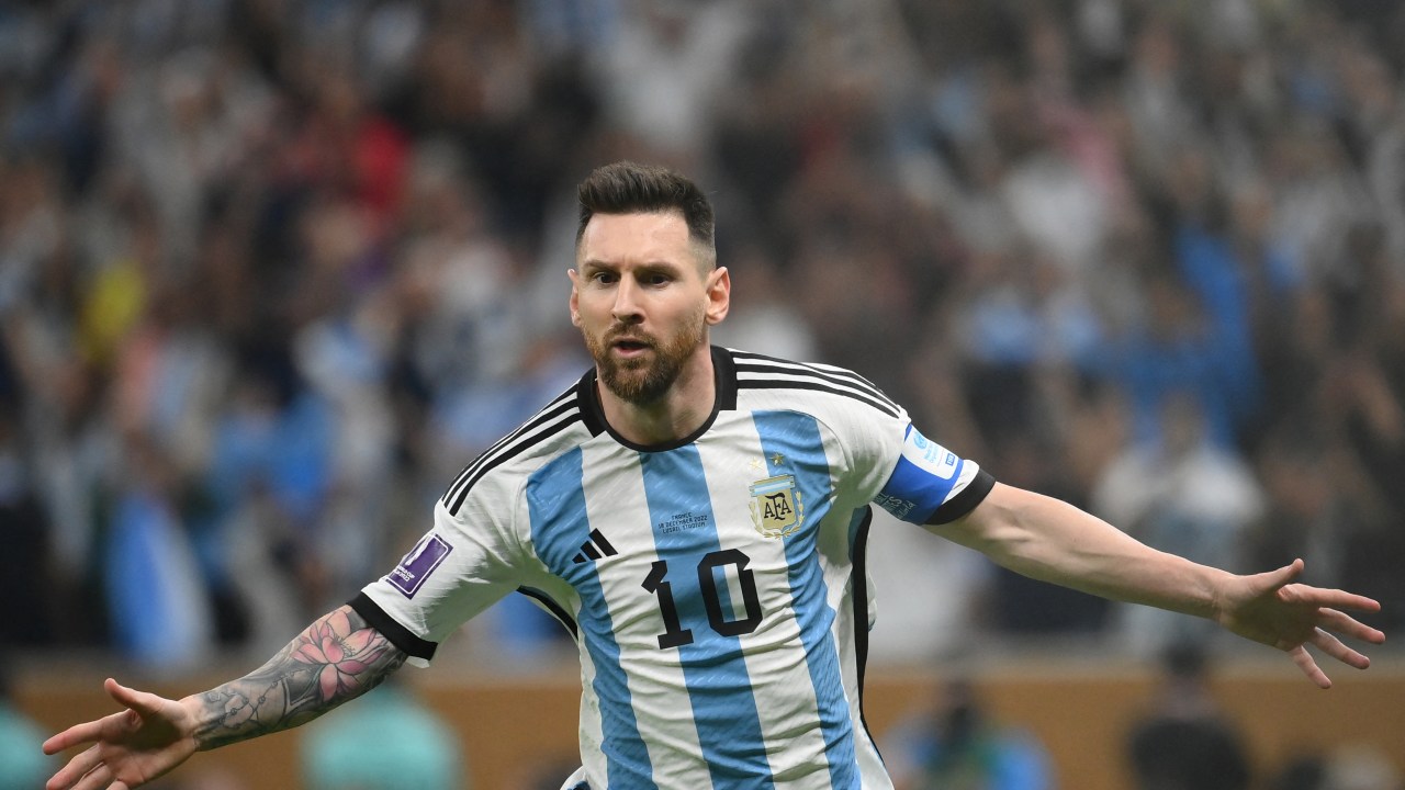 Lionel Messi abriu o placar para os argentinos -