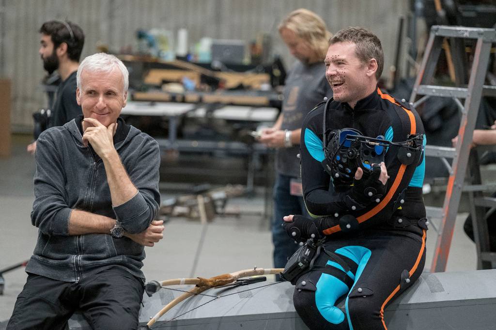 James Cameron e Sam Worthington nos bastidores de 'Avatar: O Caminho da Água' -