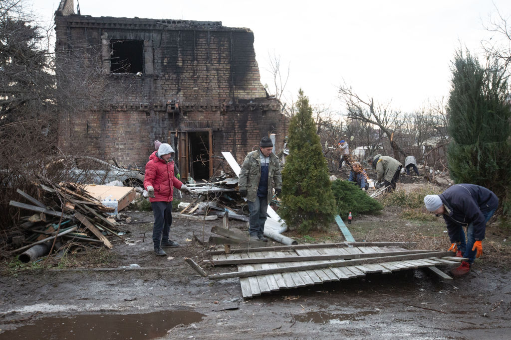 Destruição causada por mísseis russos em Kiev, na Ucrânia, ás vésperas do ano novo -