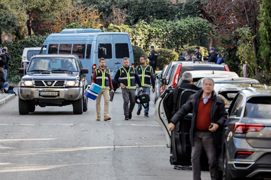 MADRID, SPAIN - DECEMBER 02: Several National Police officers upon arrival at the Ukrainian embassy after being cordoned off, Dec. 2, 2022, in Madrid, Spain. The Ukrainian Embassy in Madrid has been cordoned off and cleared after receiving a new suspicious package with traces of blood. The event comes two days after a worker at the Ukrainian Embassy in Madrid was slightly injured when a letter sent to the diplomatic legation exploded. (Photo By Carlos Lujan/Europa Press via Getty Images)