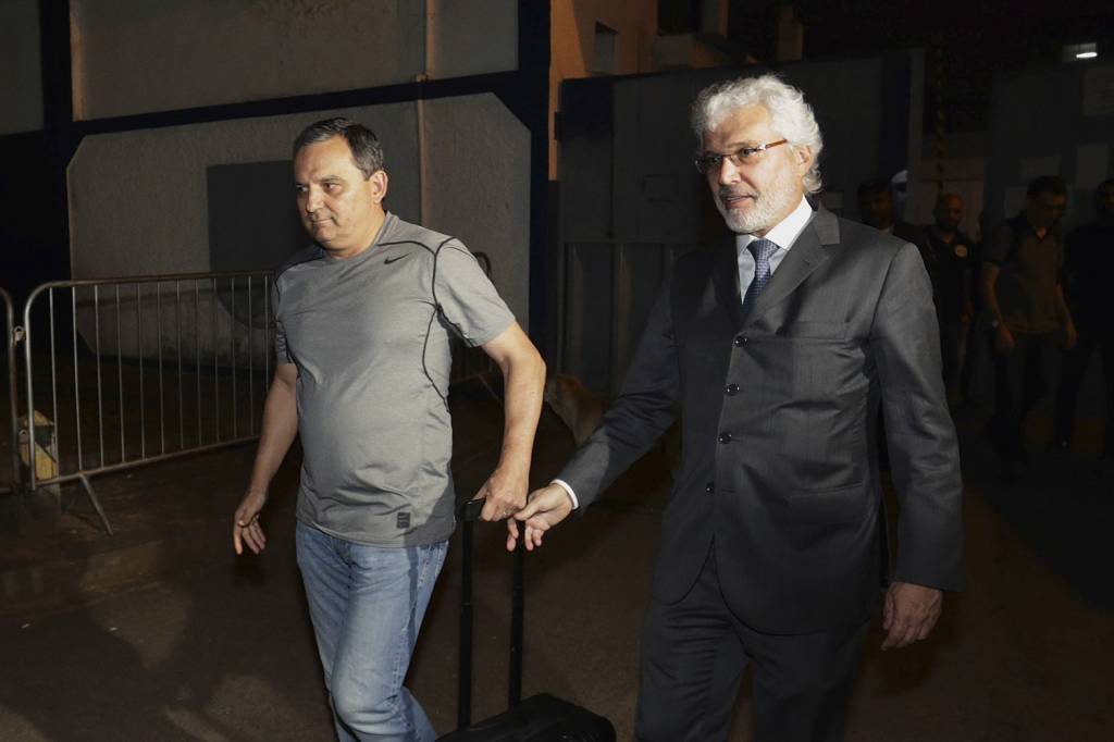 LAVA-JATO-REGIS-FICHTNER-LIBERDADE-2017-2576.jpg ACUSADORES - Régis: a delação do irmão do ex-secretário de Cabral é a peça originária da representação contra o juiz -