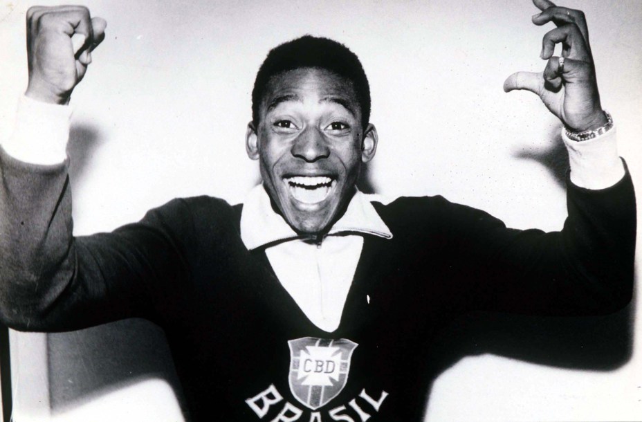 Pelé em 1958 após a conquista da primeira Copa do Mundo pelo Brasil -
