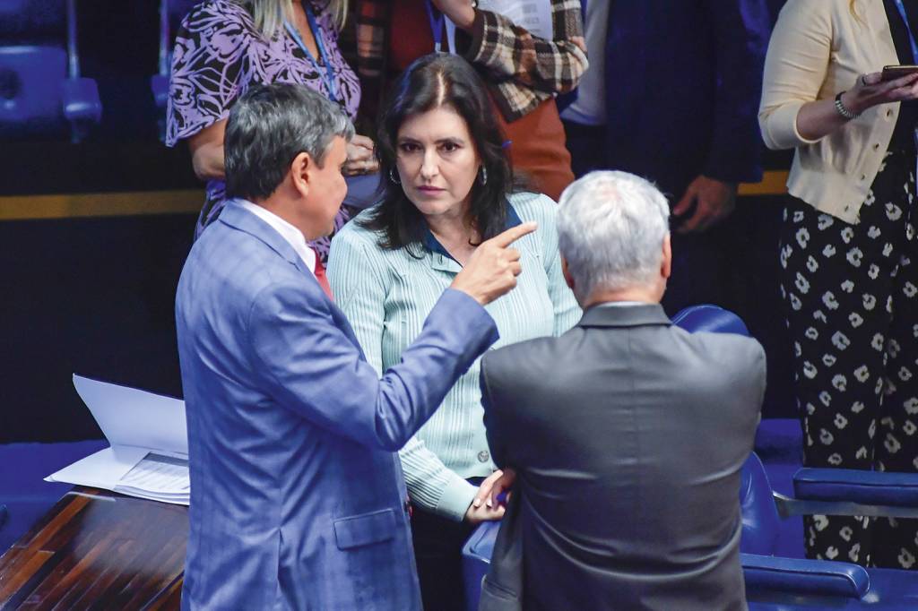 CONCORRÊNCIA - Simone Tebet: a indicação da senadora para um ministério importante enfrenta resistências no PT -