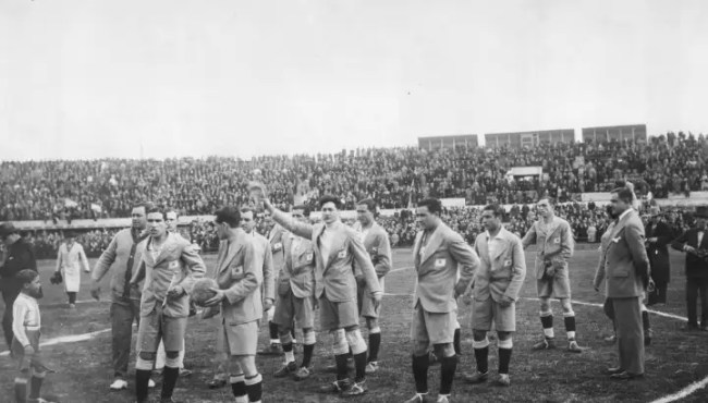 Seleção argentina que estreou em Copas em 1930 diante da França