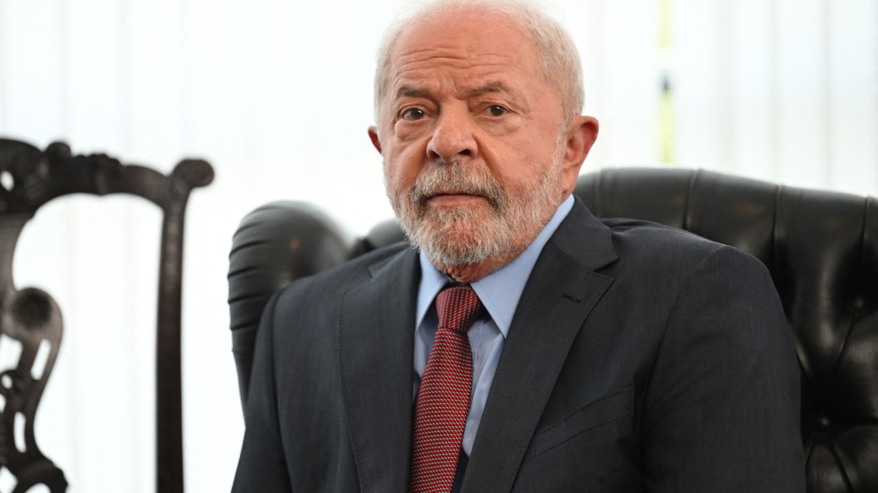 Brazil's President Luiz Inacio Lula da Silva gestures during a bilateral meeting with Guinea-Bissau President Umaro Sissoco in Brasilia on January 2, 2023. - Luiz Inacio Lula da Silva took office on January 1, 2023 for a third term as Brazil's president, vowing to fight for the poor and the environment and "rebuild the country" after far-right leader Jair Bolsonaro's divisive administration. (Photo by EVARISTO SA / AFP)