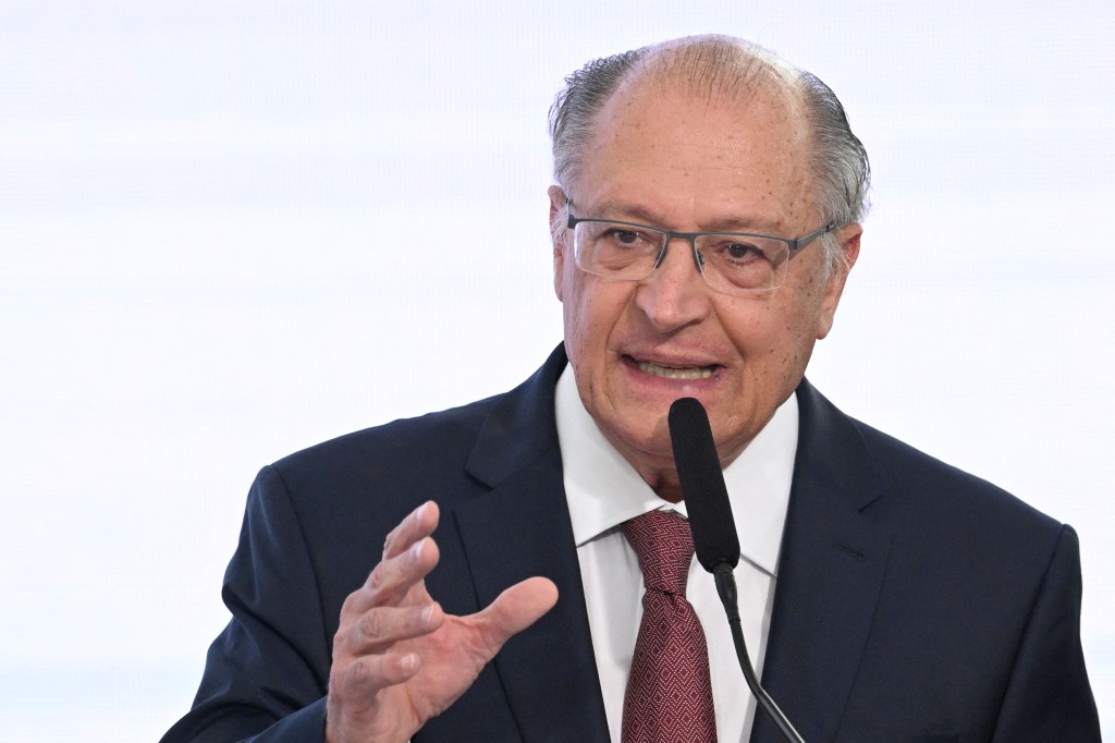 Brazil's Vice-President Geraldo Alckmin delivers a speech during his swearing-in ceremony as Minister of Industry and Trade, at Planalto Palace in Brasilia on January 4, 2023. (Photo by EVARISTO SA / AFP)