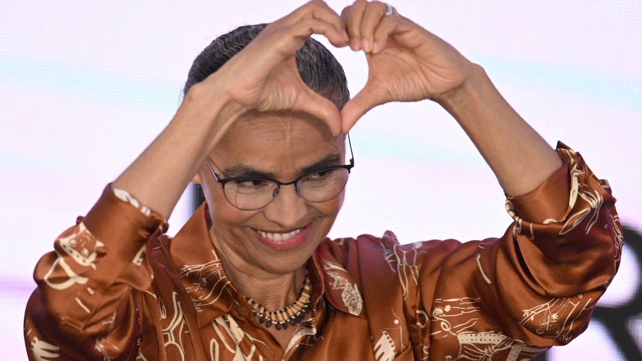 Brazilian new Environment Minister, Marina Silva, gestures during her swearing-in ceremony at the Planalto Palace in Brasilia on January 4, 2023. (Photo by EVARISTO SA / AFP)