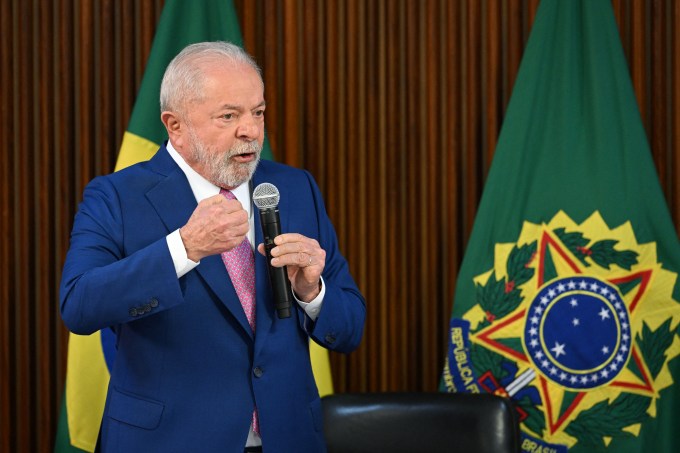 BRAZIL-POLITICS-LULA DA SILVA-CABINET-MEETING
