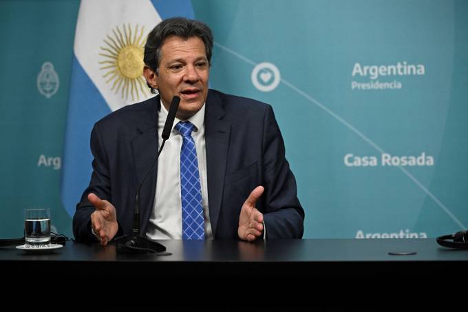 ARGENTINA-BRAZIL-POLITICS-ECONOMY-HADDAD