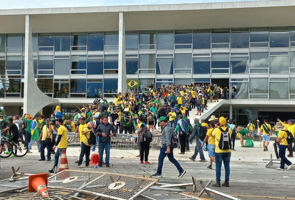 A obra "Bêbado com Cigarro I", de A.R.L, é uma das que ficarão expostas no CCBB Rio a partir de 4 de setembro