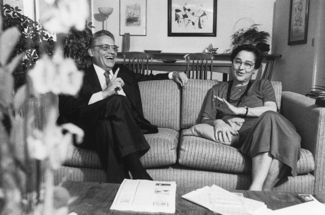 Fernando Henrique Cardoso, com a esposa Ruth, durante entrevista para VEJA, no seu apartamento, em 1994 -