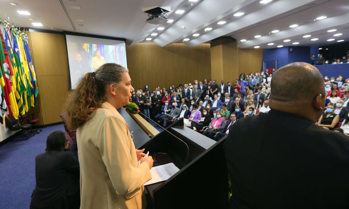 Ana Moser, nova ministra do Esporte