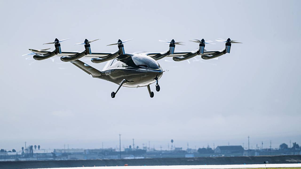 PRESENTE - Protótipo do modelo eVTOL Midnight: potencial para centenas de bilhões de dólares -