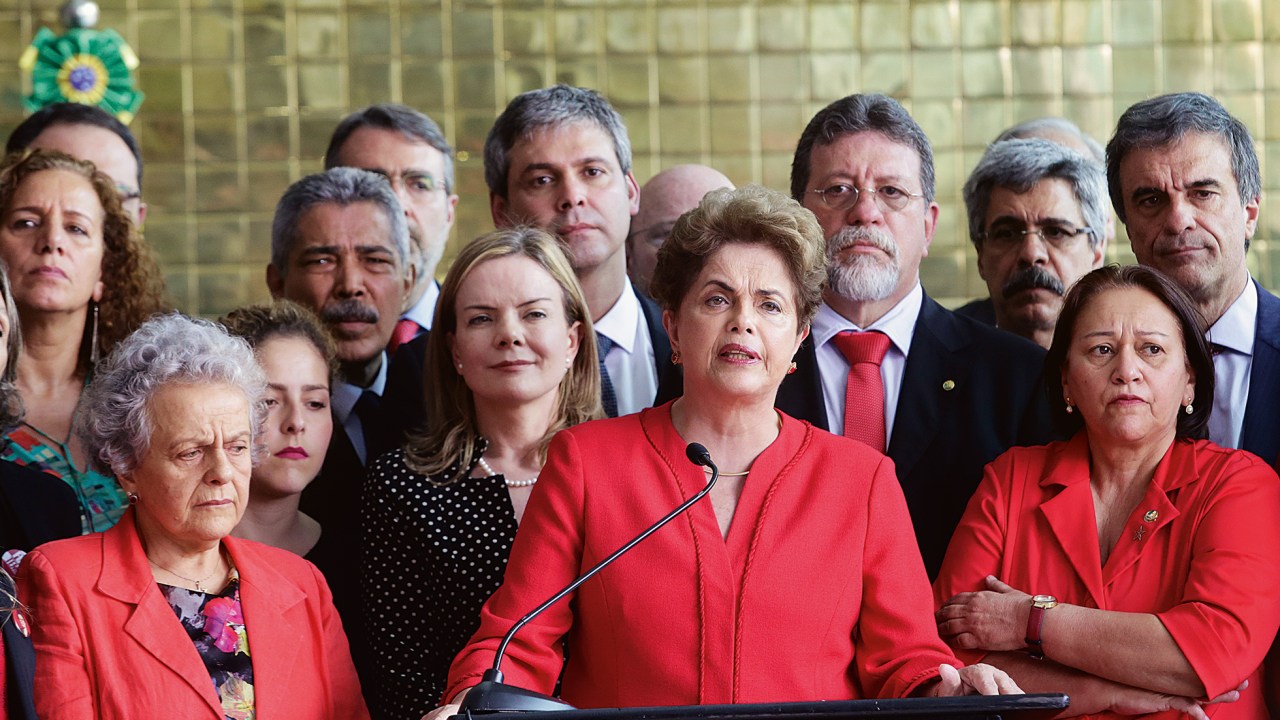 A ex-presidente Dilma Rousseff faz pronunciamento após aprovação do impeachment no Senado.