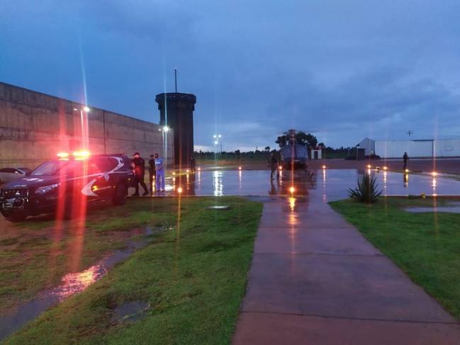 Marcola, o principal líder do PCC, durante a transferência do presídio federal de Porto Velho para o de Brasília, nesta quarta-feira