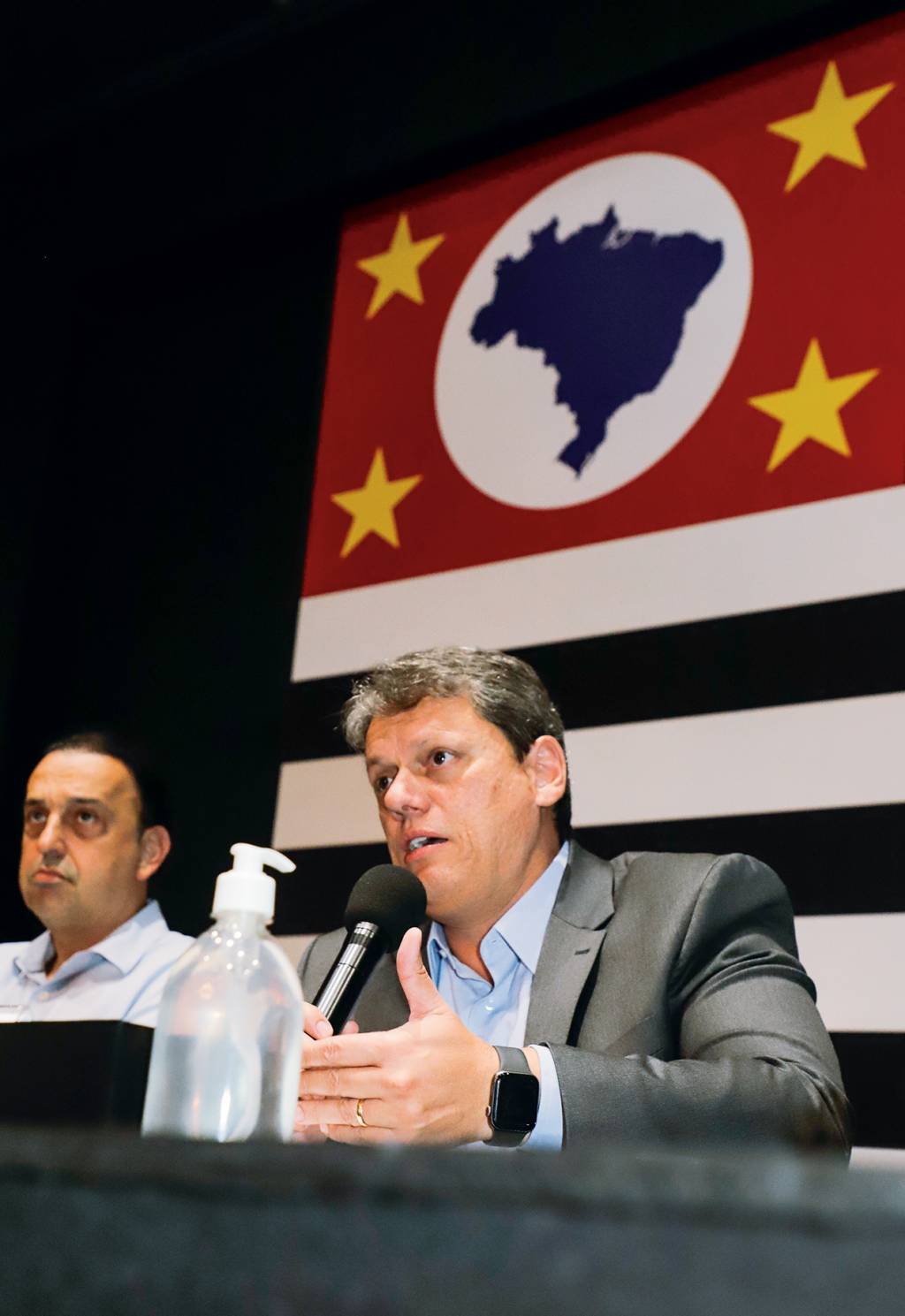 VÍNCULOS - Tarcísio: o governador não se considera um “bolsonarista raiz” -