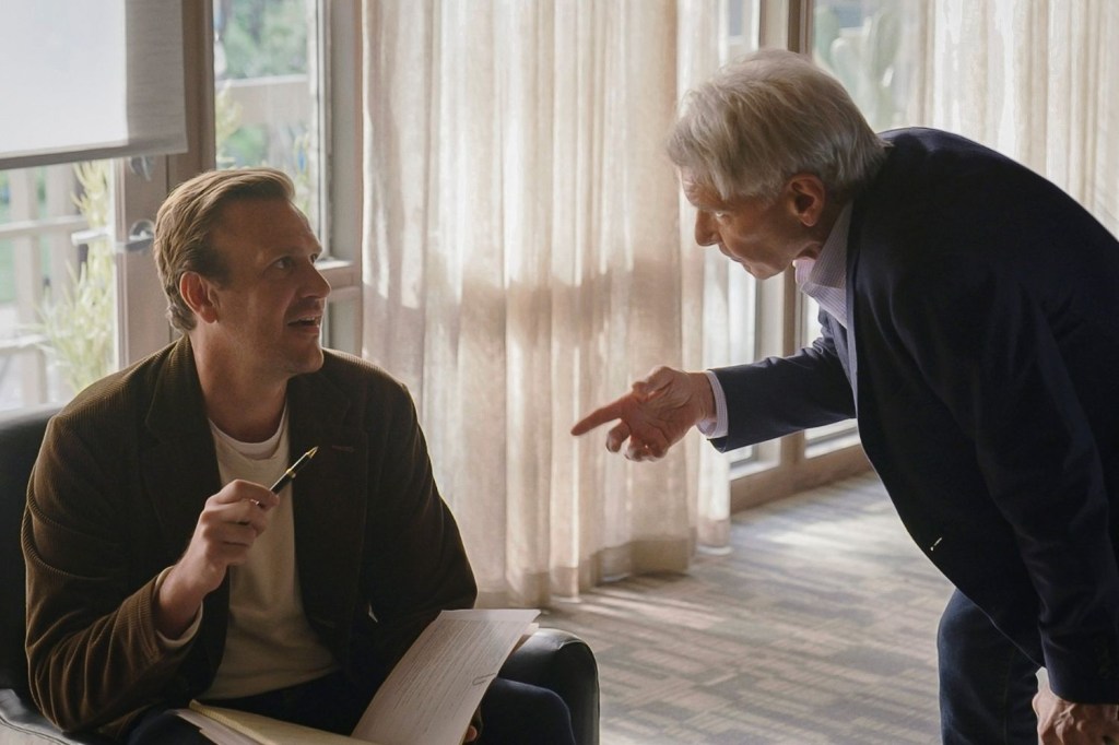 Jason Segel e Harrison Ford em 'Falando a Real', série da Apple TV+