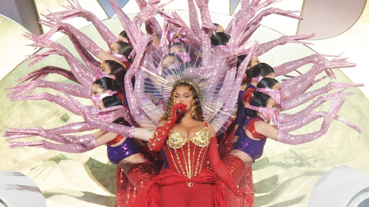Beyoncé se apresenta na inauguração do luxuoso Atlantis The Royal, em Dubai