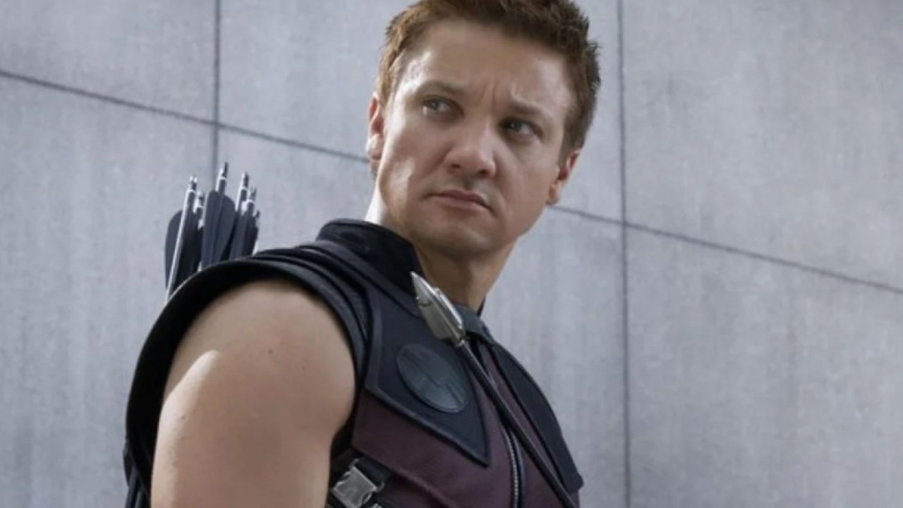 Jeremy Renner como Gavião Arqueiro, herói da Marvel na saga 'Vingadores'