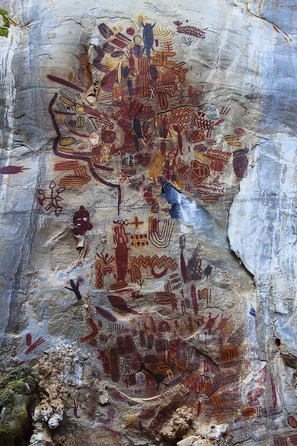 NA CAVERNA - Pinturas rupestres no Vale do Rio Peruaçu: projeto fará datação dos registros pictóricos -