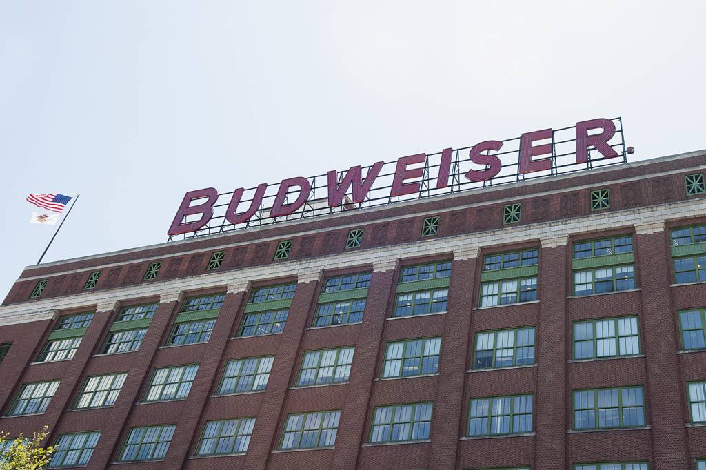 shutterstock_189520274.jpg JOIA DA COROA - Sede da Budweiser nos Estados Unidos: uma das grandes empresas do grupo -