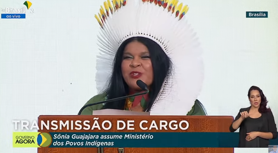 Sônia Guajajara vai ao MPF contra Campopiano por falas sobre indígenas