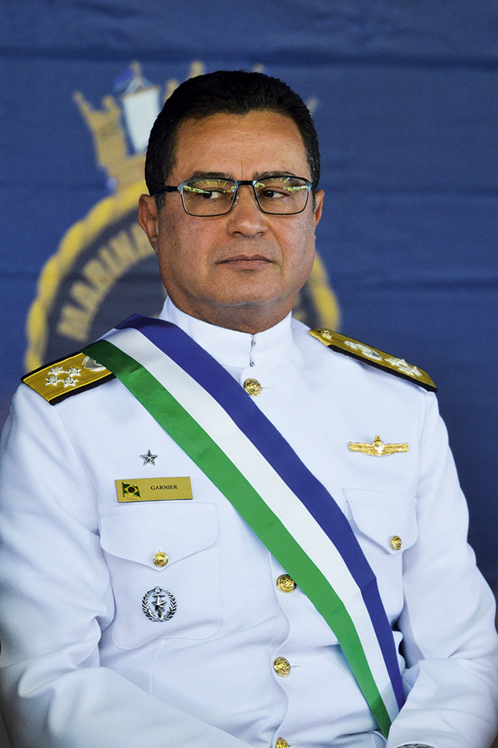 PROTESTO - Almirante Garnier Santos: ausência na posse do sucessor -