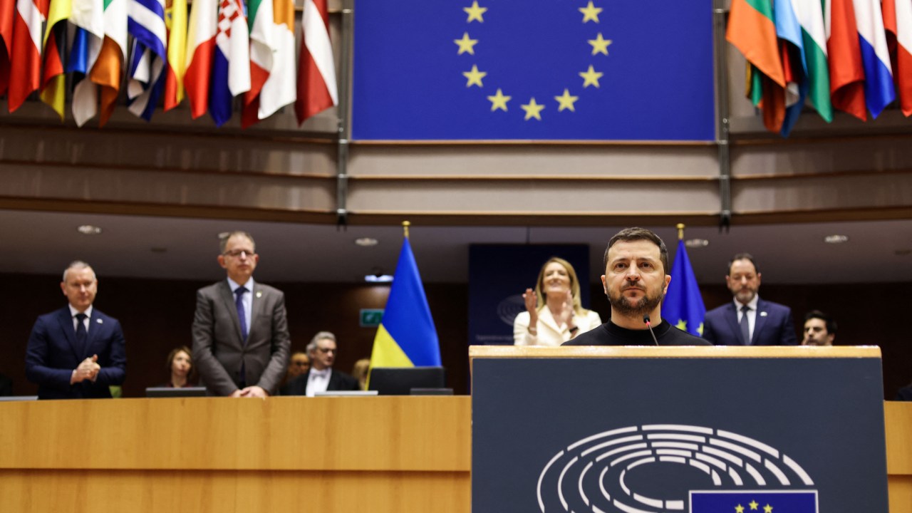 Ukraine's president Volodymyr Zelensky delivers a speech at the start of a summit at EU parliament in Brussels, on February 9, 2023. f - Ukraine's President is set to attend an EU summit in Brussels on February 9, 2023, as the guest of honour where he will press allies to deliver fighter jets "as soon as possible" in the war against Russia. (Photo by Kenzo TRIBOUILLARD / AFP